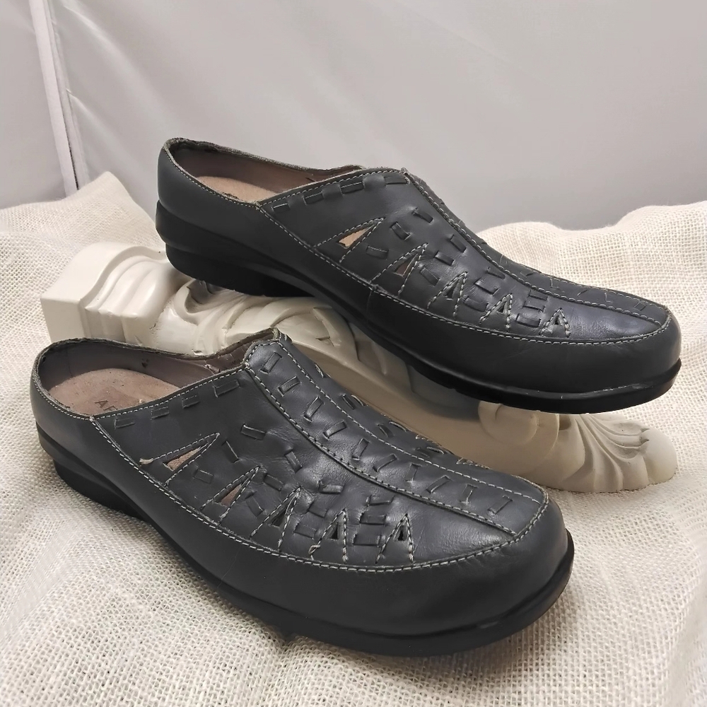Array- Blue Leather shoe - Picture 4 of 5
